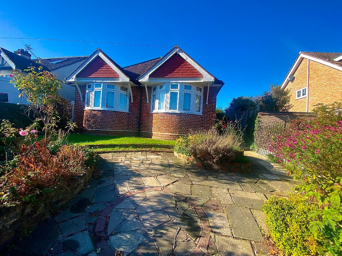 4 bed bungalow for sale in Recreation Avenue, Harold Wood, Romford RM3