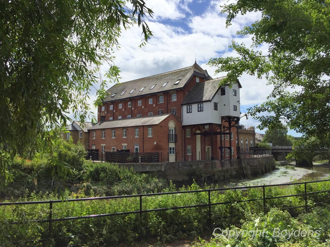 The Mill Apartments, Central Colchester, Riverside Location CO1  