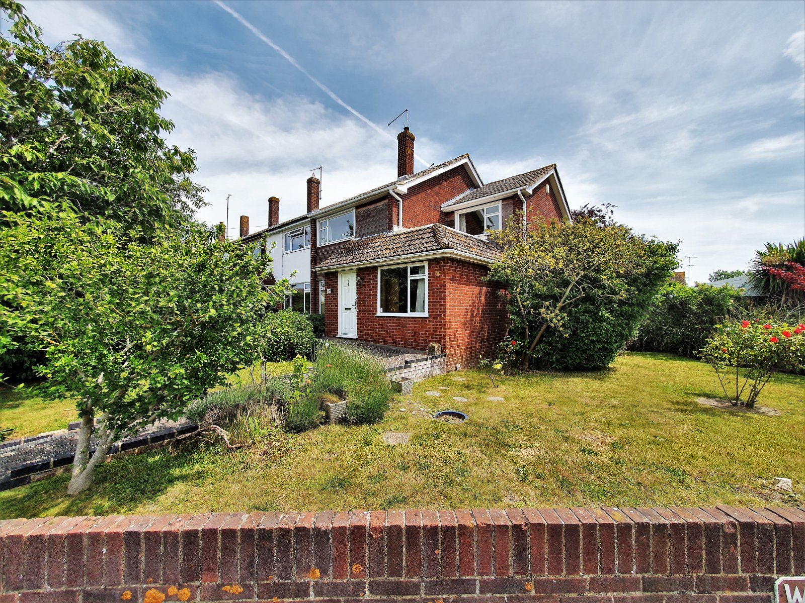 3 bed end terrace house for sale in Warner Crescent, Didcot