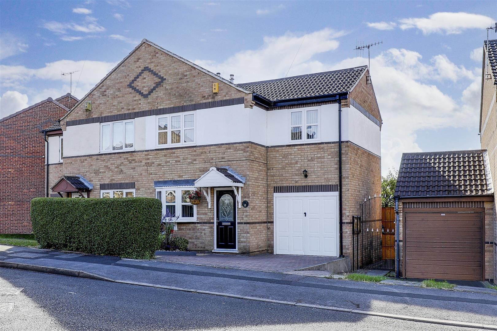 3 bed semidetached house for sale in Britannia Avenue, Basford