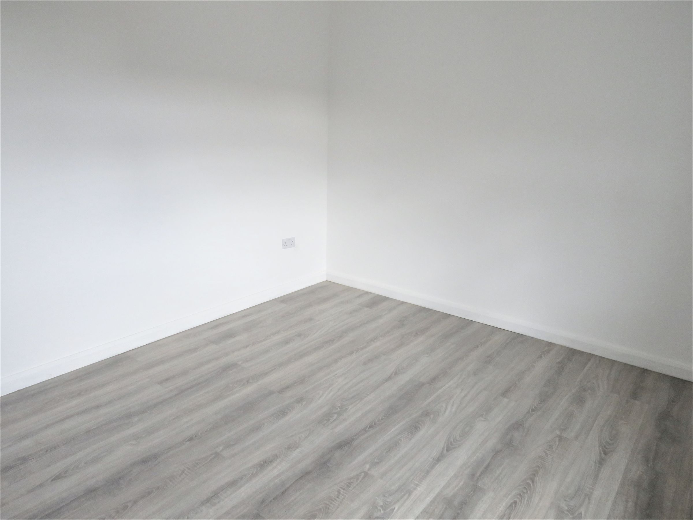 1 bed flat to rent in Market Place, Great Bridge, Tipton DY4 Zoopla