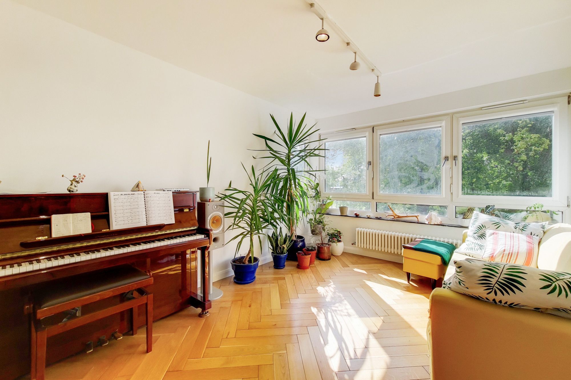 Albemarle House, Foreshore, London SE8  