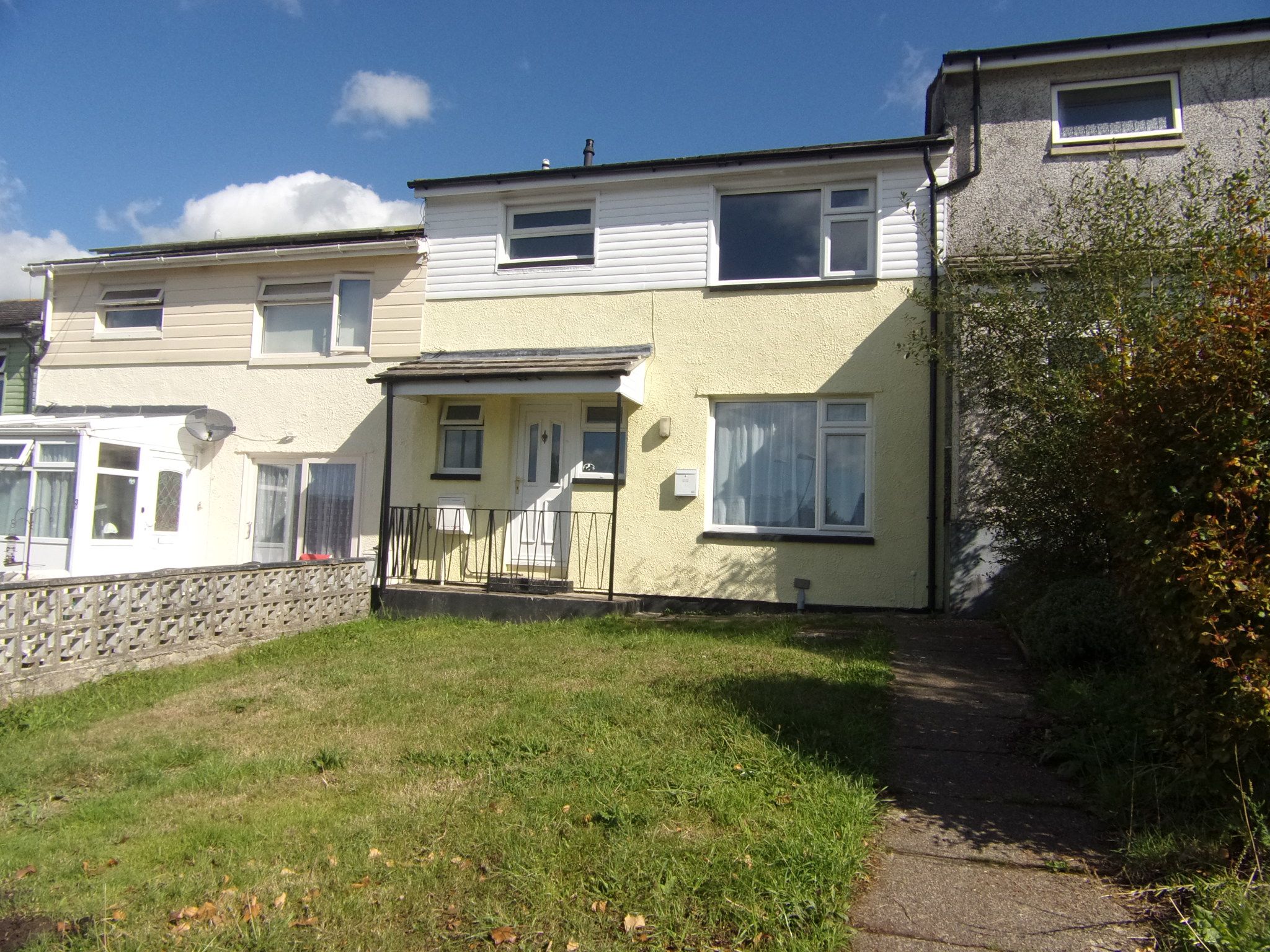 3 bed terraced house to rent in St Josephs Road, Lanstephan, Launceston