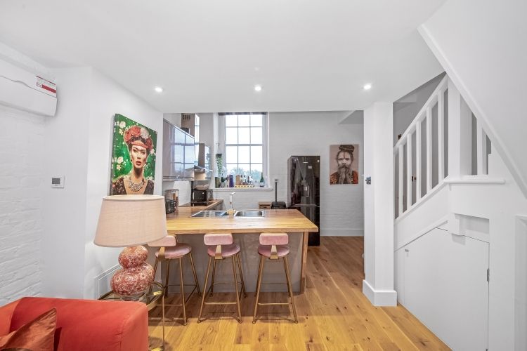 1 Bed Flat For Sale In Ladywell Water Tower Dressington Avenue London Se4 Zoopla