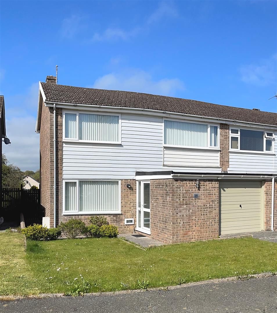 3 bed property to rent in St. Michaels Road, Pembroke SA71 Zoopla