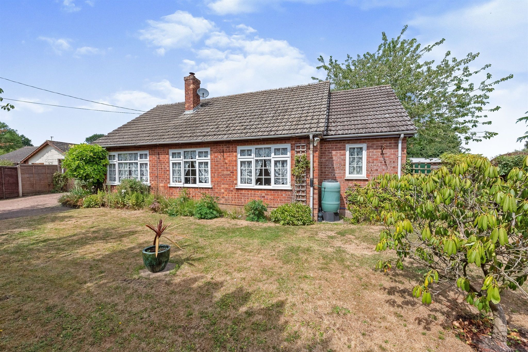 3 bed detached bungalow for sale in Burston Road, Shimpling, Diss IP21