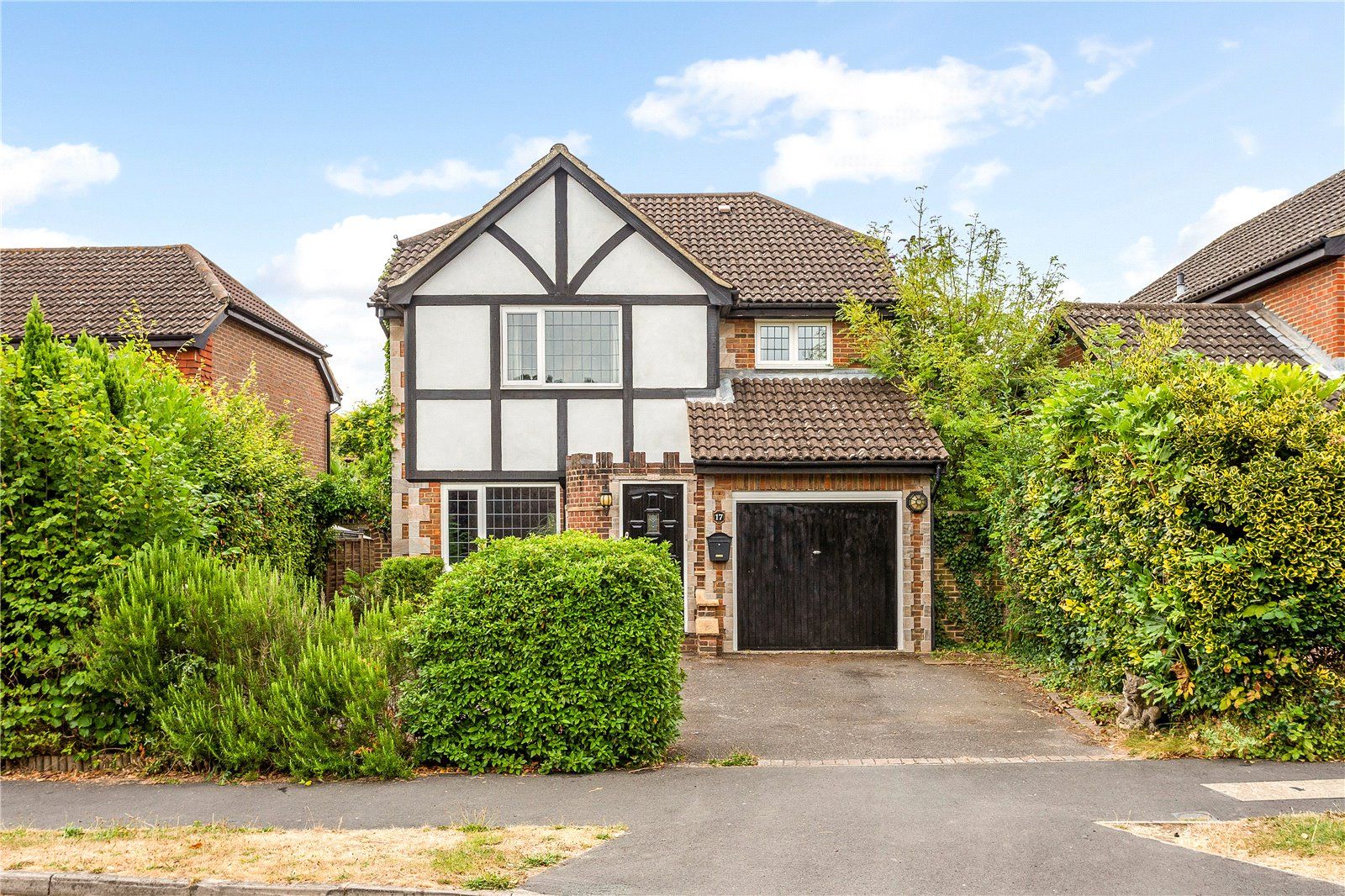 5 bed detached house for sale in Gateford Drive, Horsham RH12 Zoopla