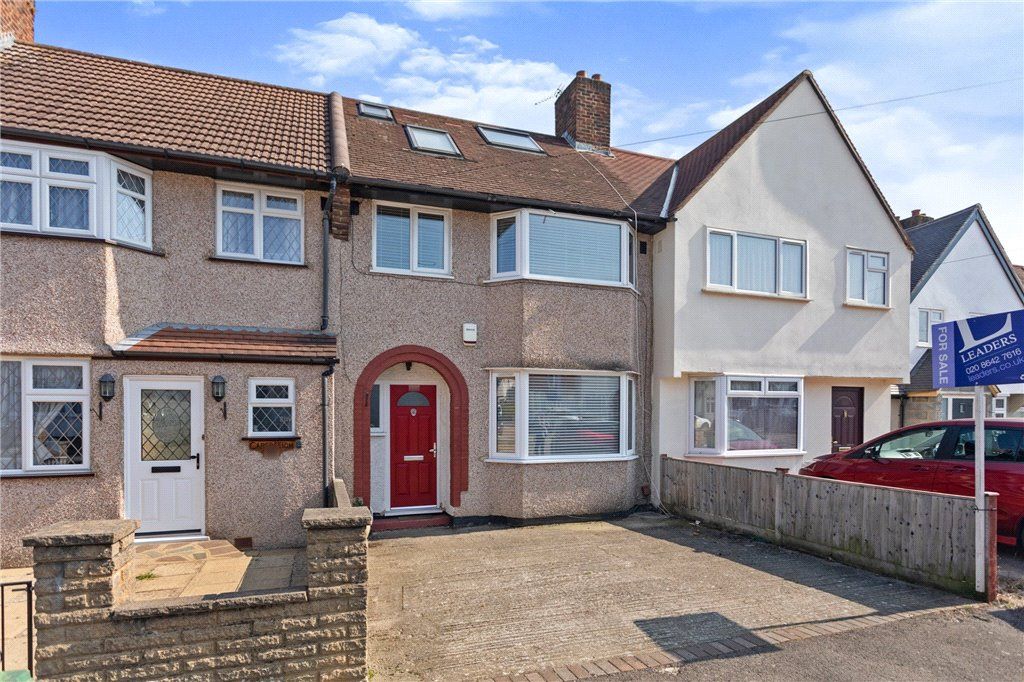 4 bed terraced house for sale in Bramblewood Close, Carshalton SM5 Zoopla