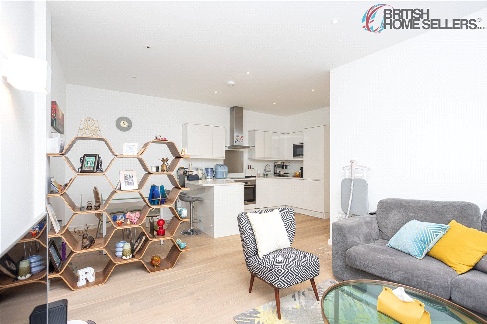 2 bed flat for sale in Dee Road, Richmond TW9 Zoopla