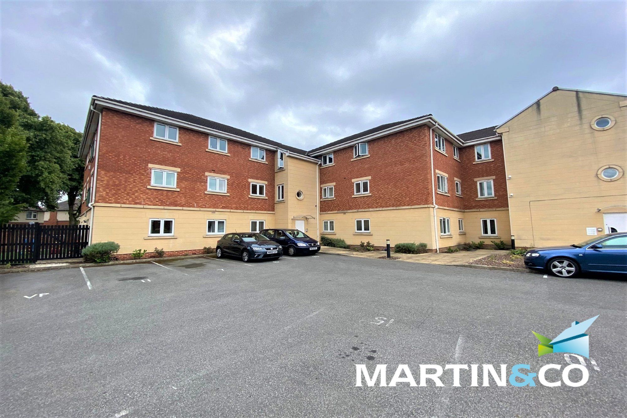2 bed flat for sale in Rivermeade Court, Portobello Road, Wakefield WF2