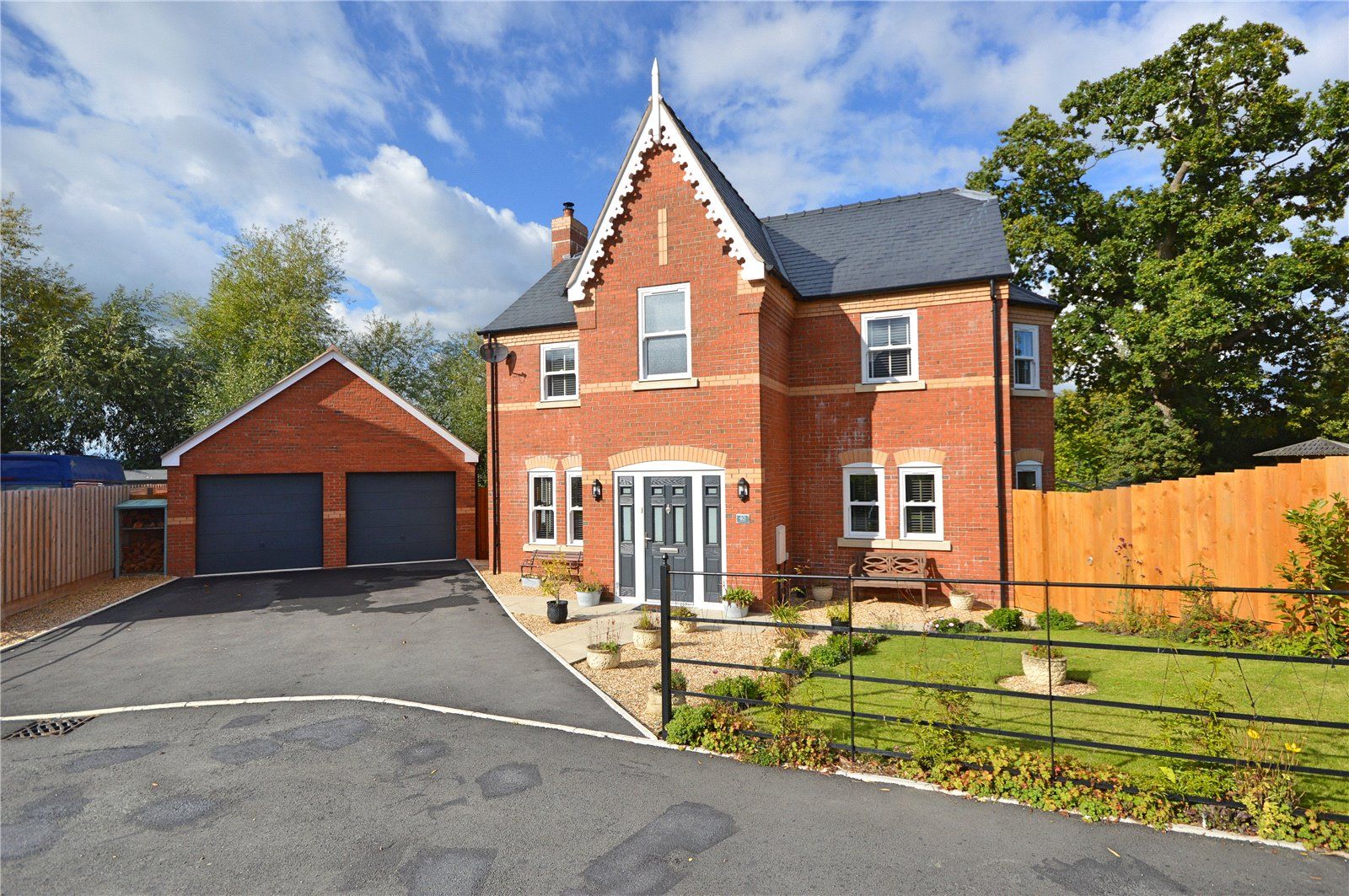 2 bed detached house for sale in Mortimer Road, Montgomery, Powys SY15