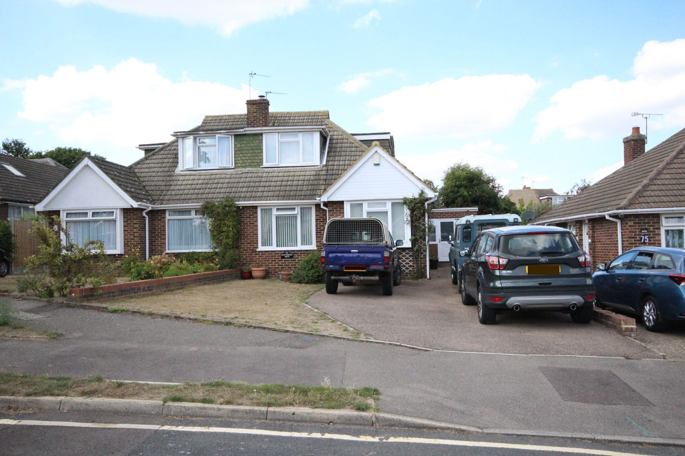 3 bed semidetached bungalow for sale in Shaftesbury Drive, Allington