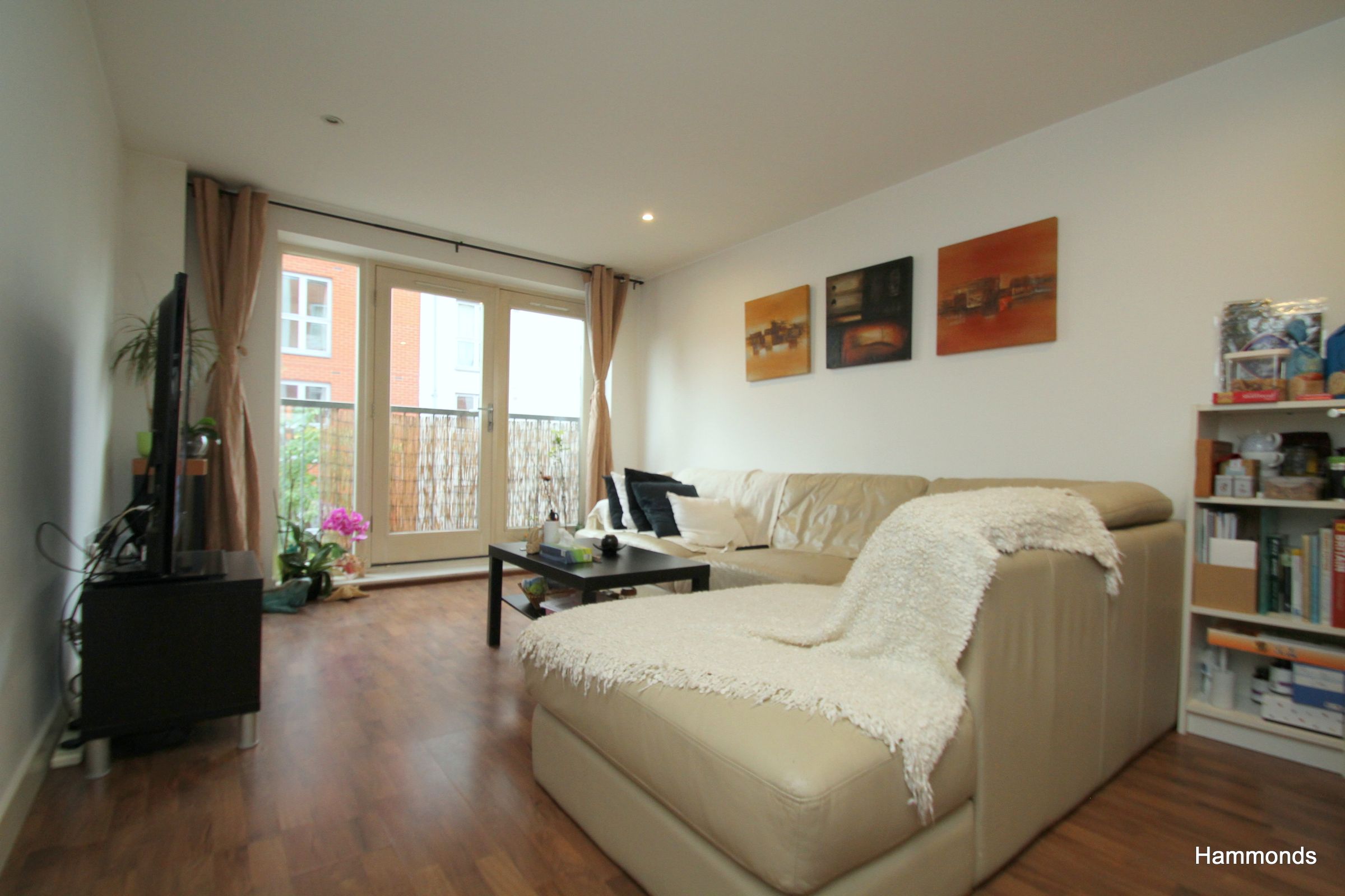 2 bed flat to rent in Tredegar Road, London E3 Zoopla