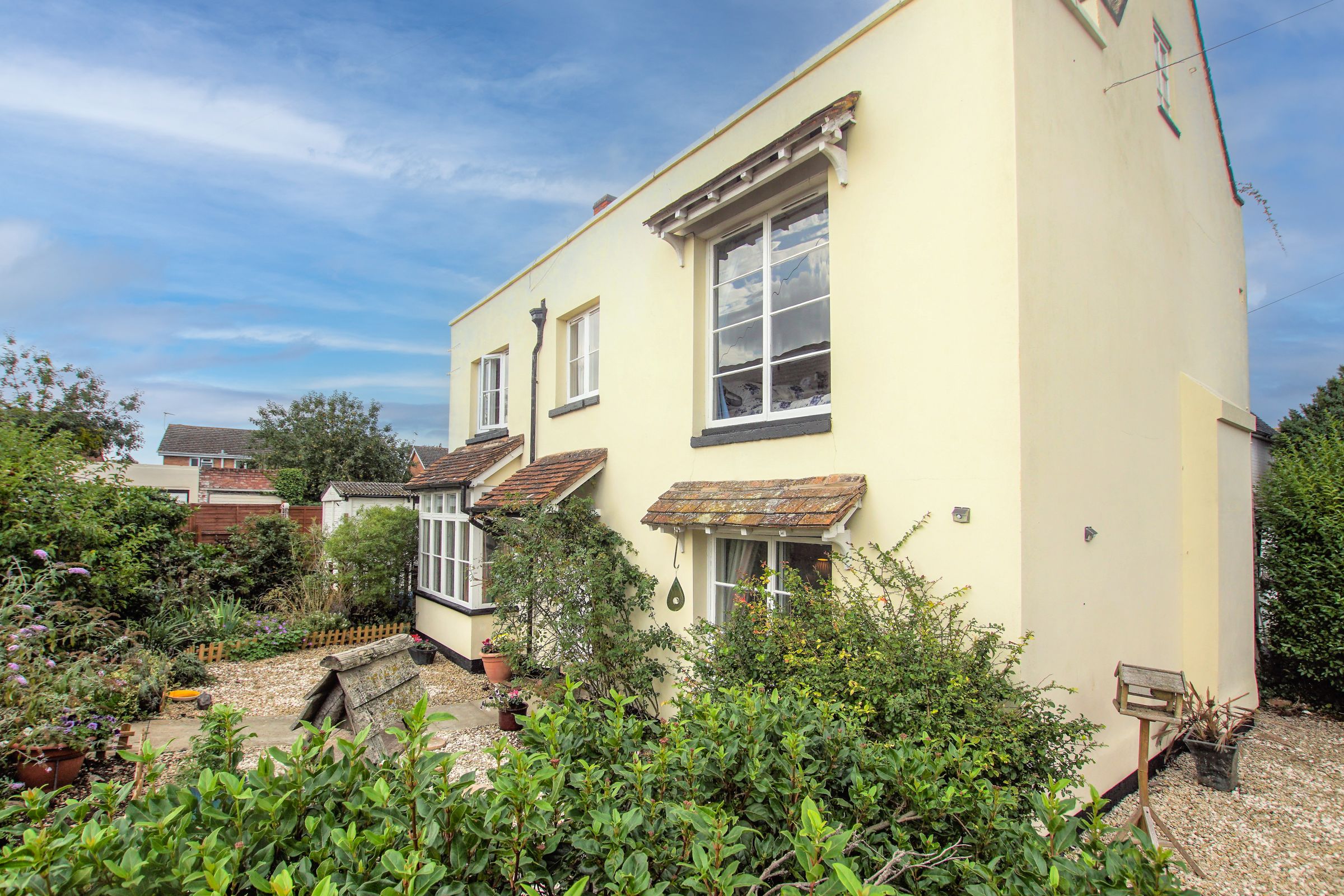 4 bed semidetached house for sale in Wellesbourne Farm, Wellesbourne