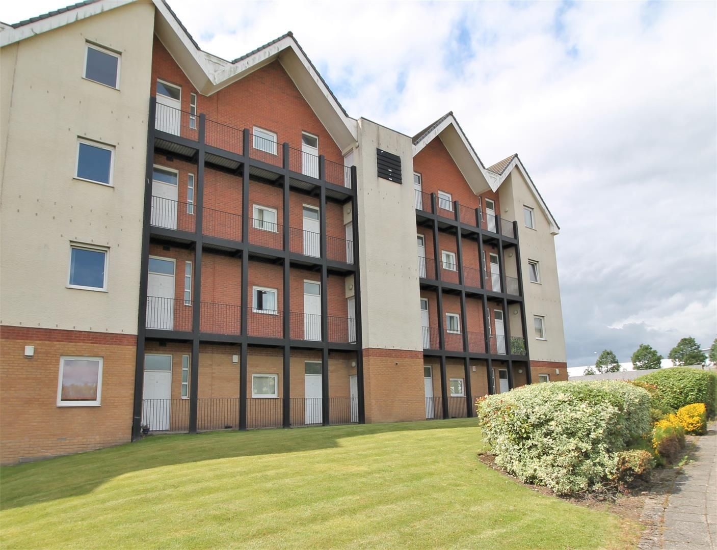 2 bed flat to rent in Willow Sage Court, StocktonOnTees TS18 Zoopla