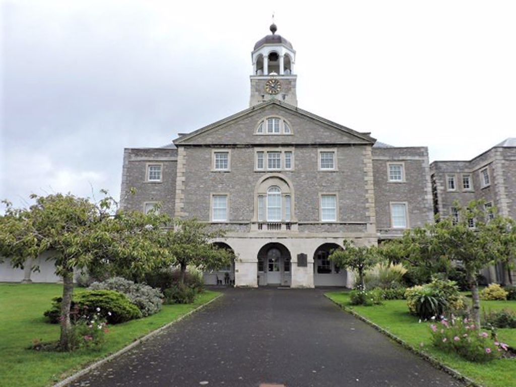 2 bed flat to rent in Craigie Drive, Stonehouse, Plymouth PL1 Zoopla