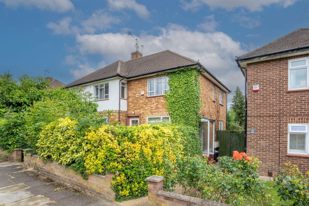 2 bed for sale in Chamberlain Way, Pinner HA5 Zoopla