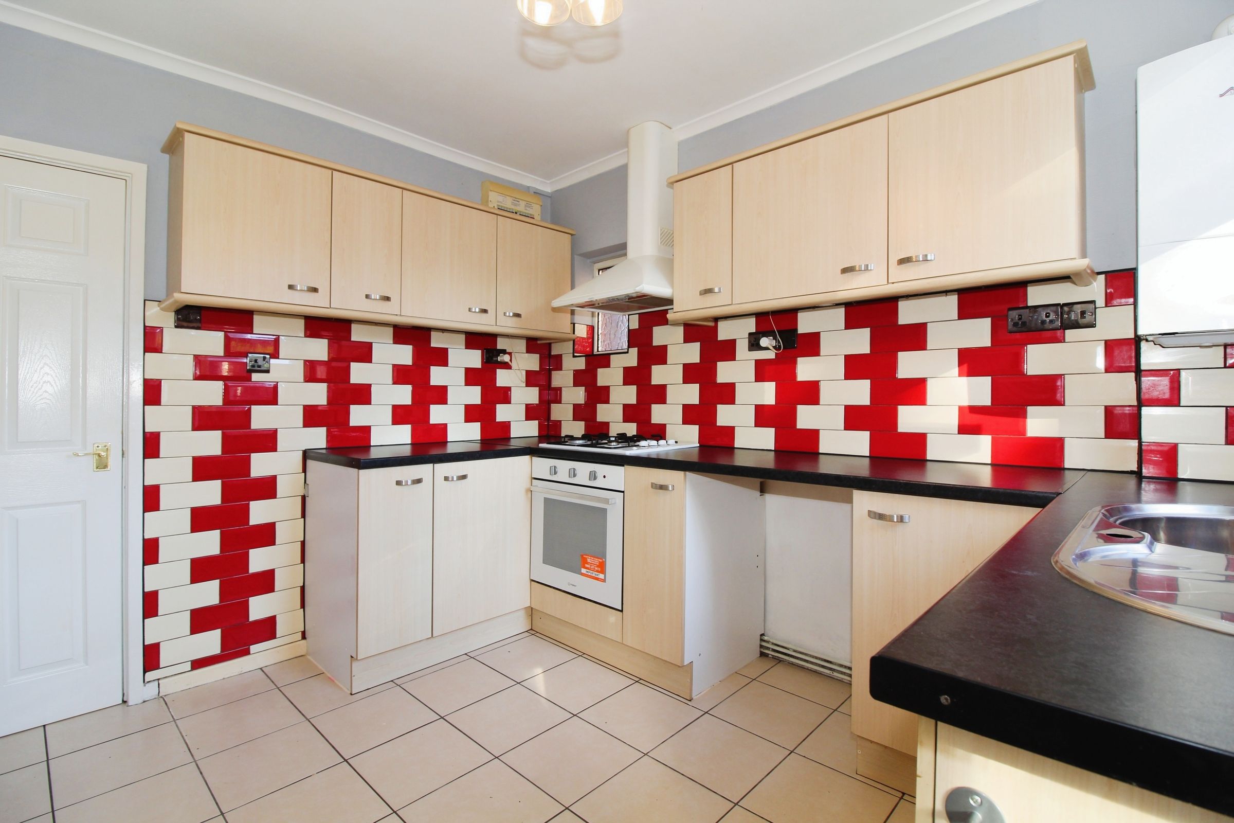 3 bed semidetached house for sale in Ravensdale Avenue, Mansfield