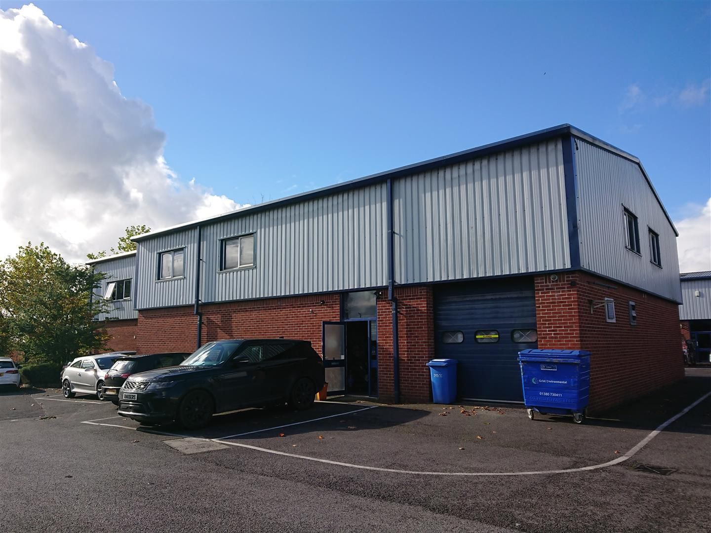 Light industrial to let in Glenmore Business Centre, Hopton Park