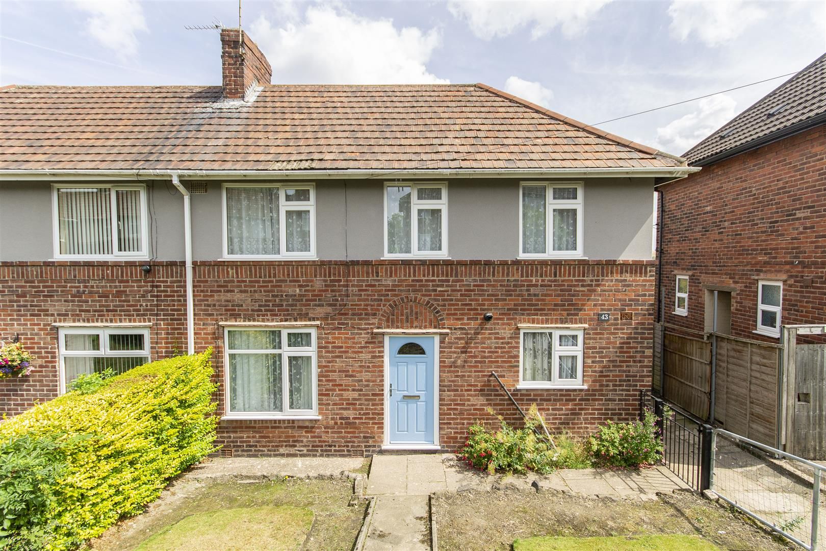3 bed semidetached house for sale in Poolsbrook Road, Duckmanton