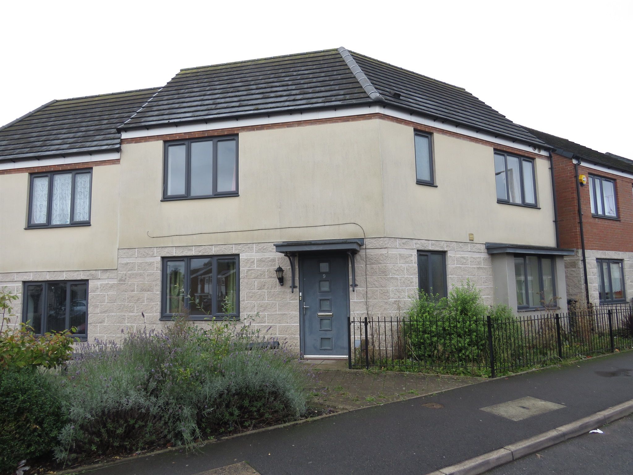 3 bed semidetached house for sale in Newhall Street, West Bromwich B70