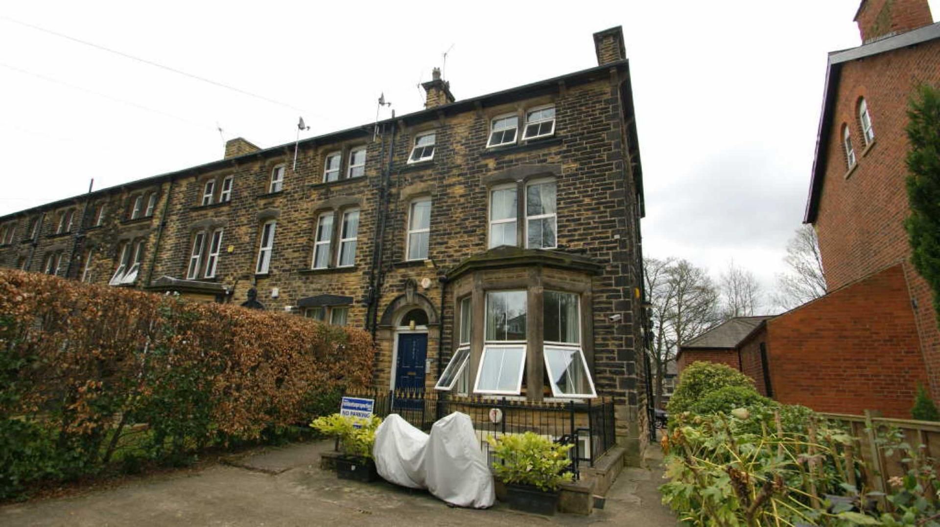 1 bed flat to rent in Harrogate Road, Leeds LS7 Zoopla
