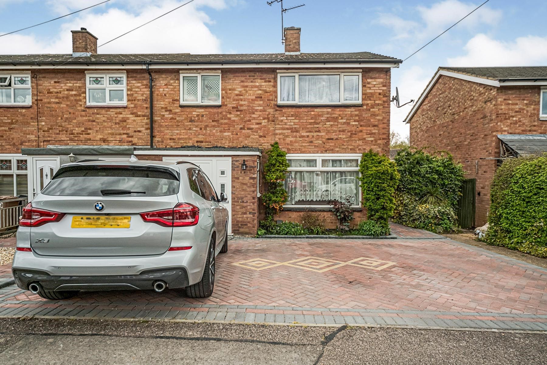 3 bed end terrace house for sale in Gonville Crescent, Stevenage SG2