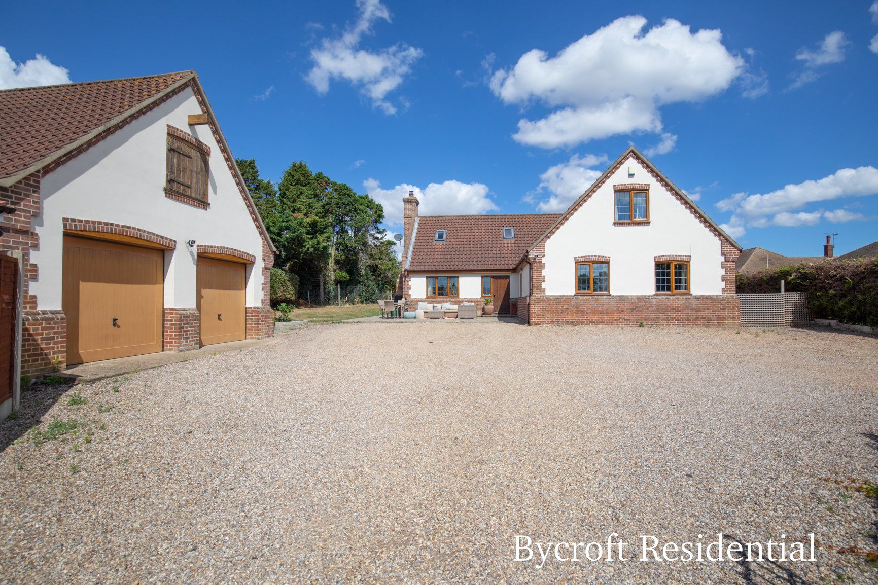 6 bed detached house for sale in Long Lane, Bradwell, Great Yarmouth