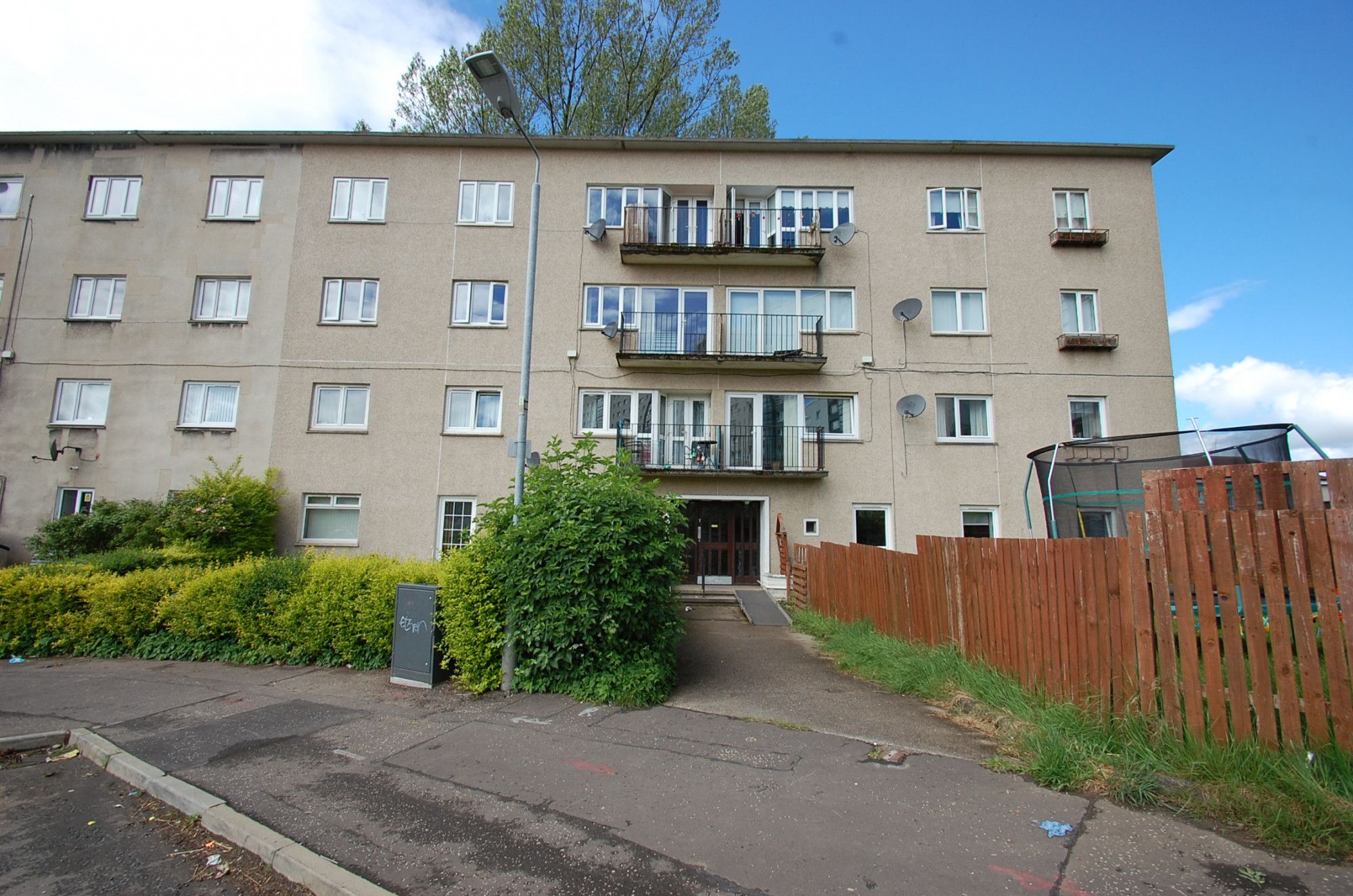 3 bed flat for sale in Flat 2/2 7 Mossview Quadrant, Glasgow G52 Zoopla