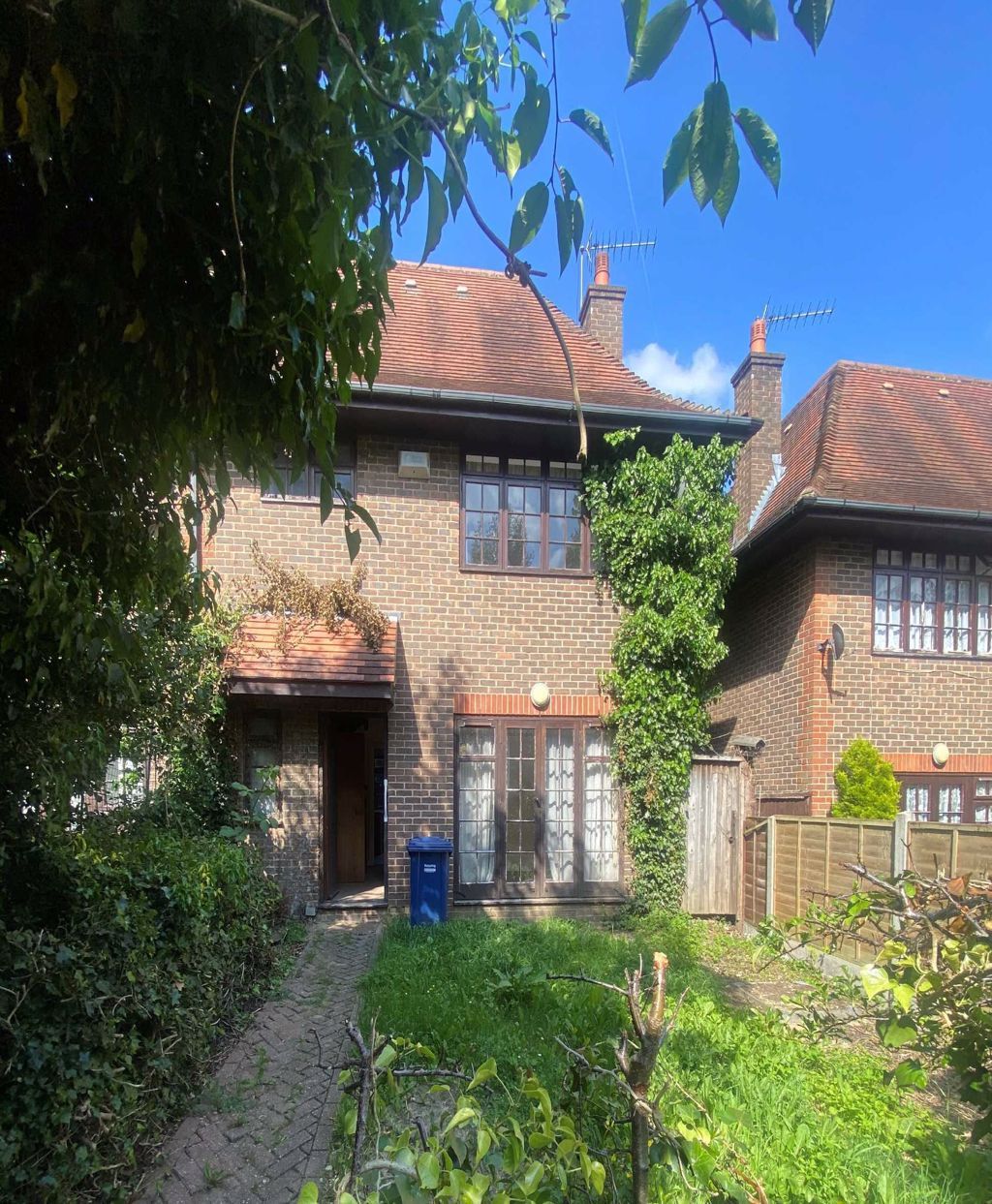 The Causeway, East Finchley, London N2  