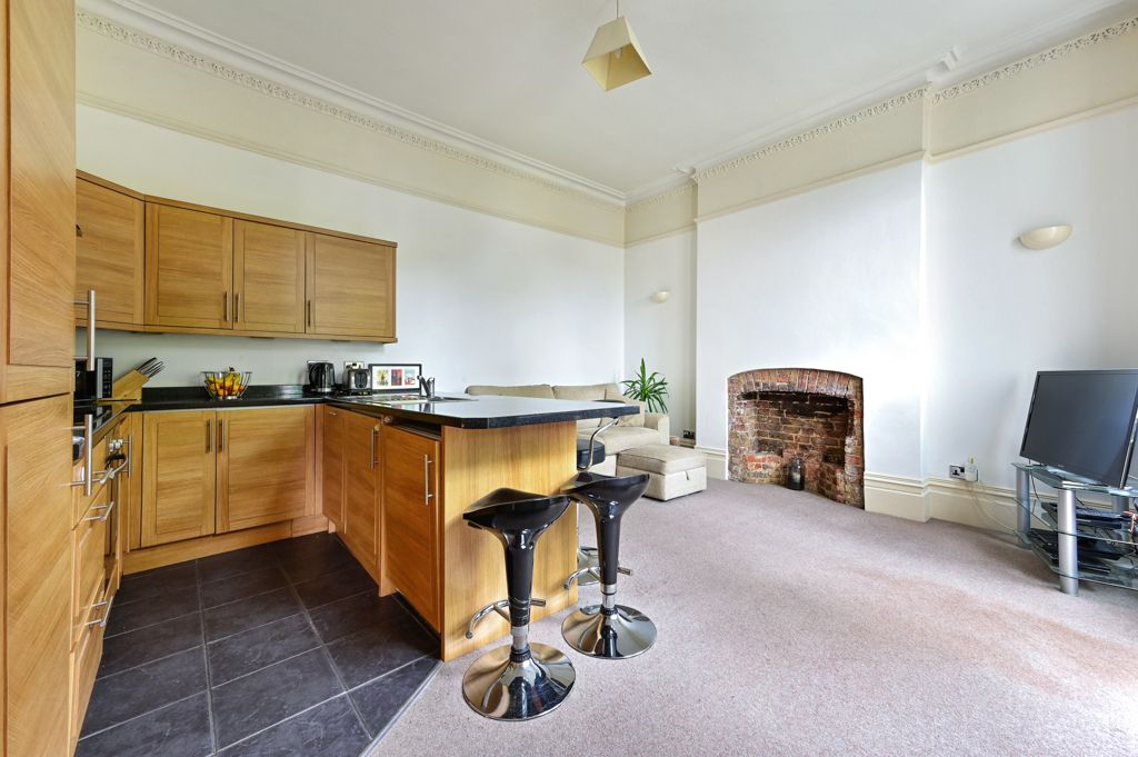 2 bed for sale in Claremont Gardens, Surbiton KT6 Zoopla