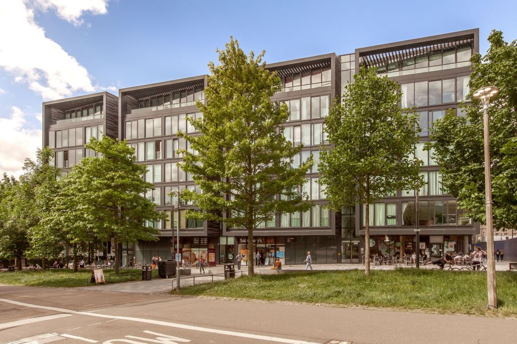 31/18 Simpson Loan Quartermile Edinburgh EH3  