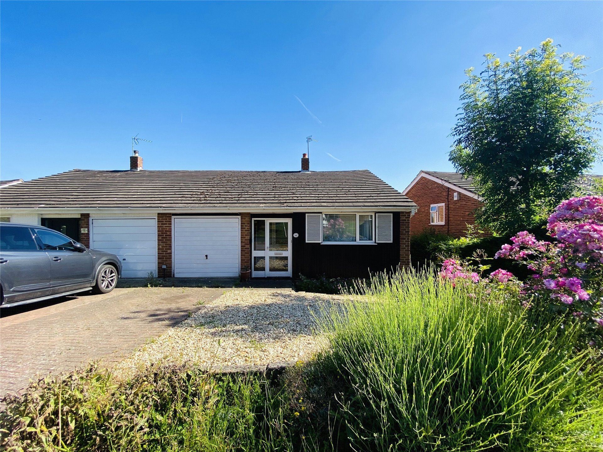 4 bed semidetached house for sale in Mandeville Close, Tilehurst