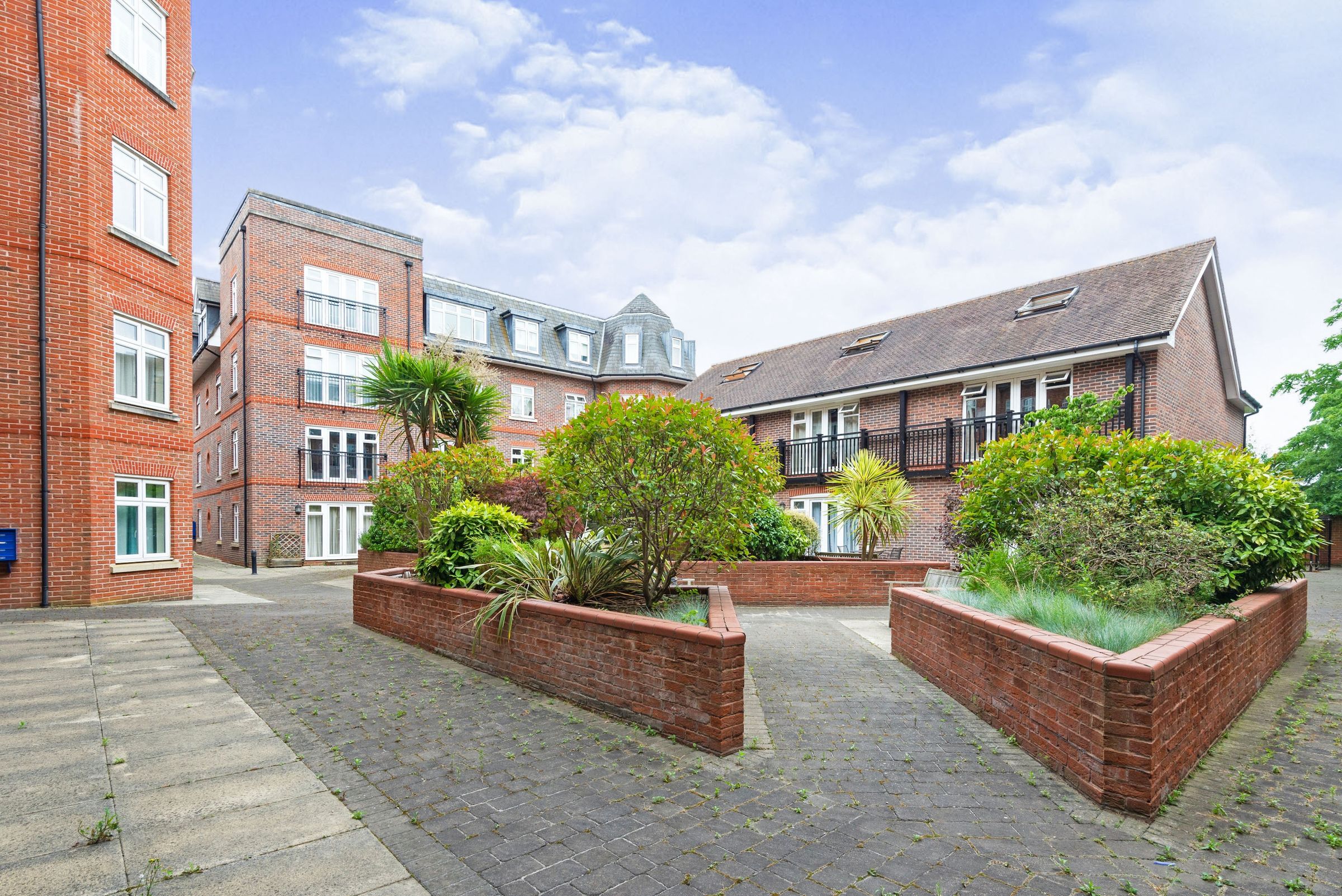 2 bed flat for sale in Royal Swan Quarter, Leret Way, Leatherhead