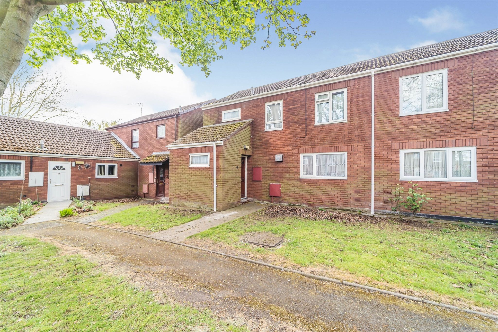 Tremaine Gardens, Springfield, Wolverhampton WV10  