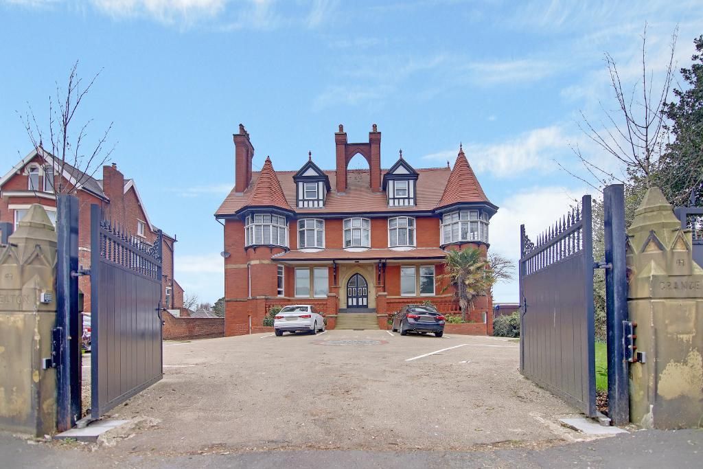 47 Cambridge Road, Southport, England PR9  