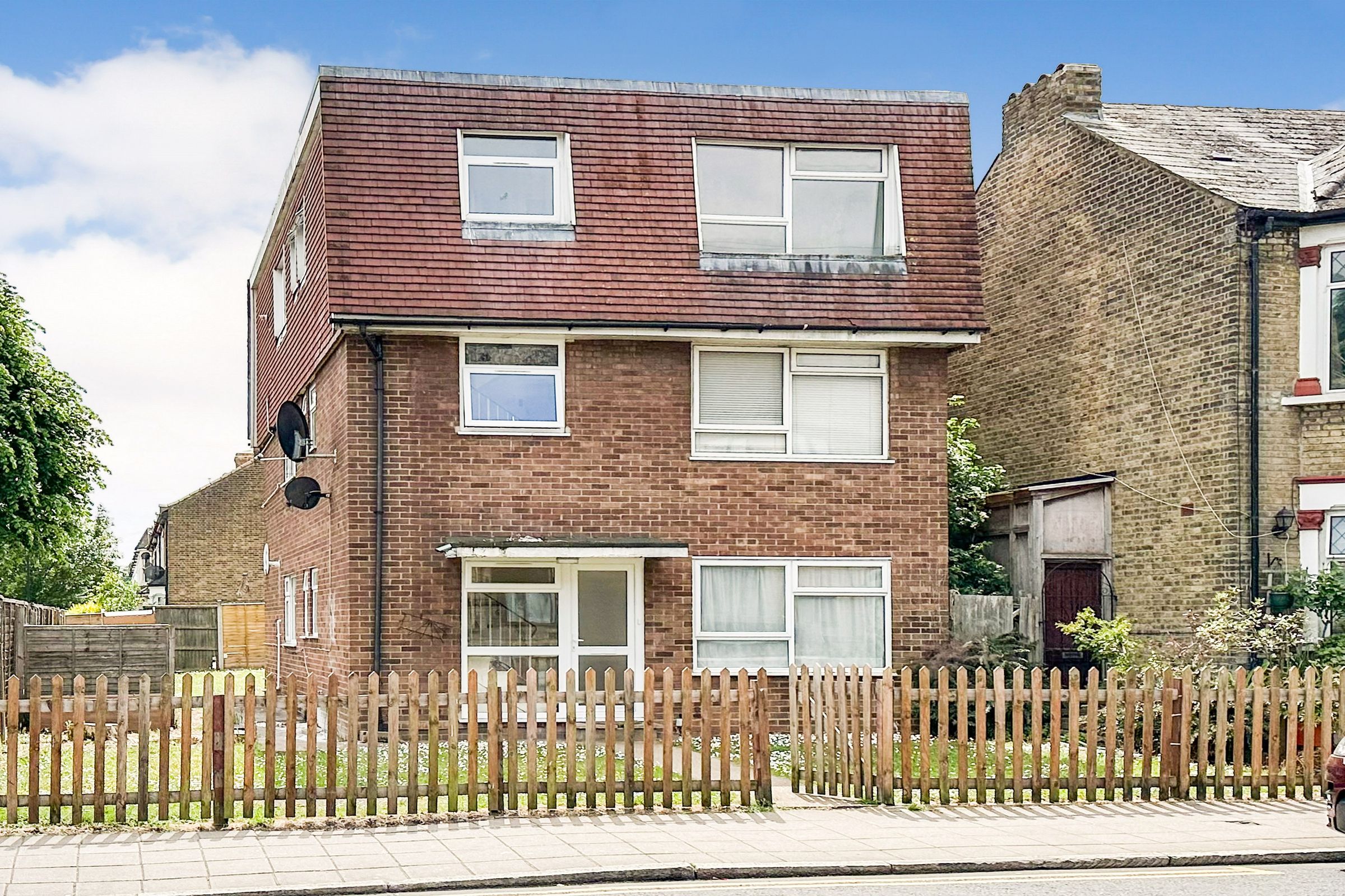 2 bed flat for sale in Ordnance Road, Enfield EN3 Zoopla