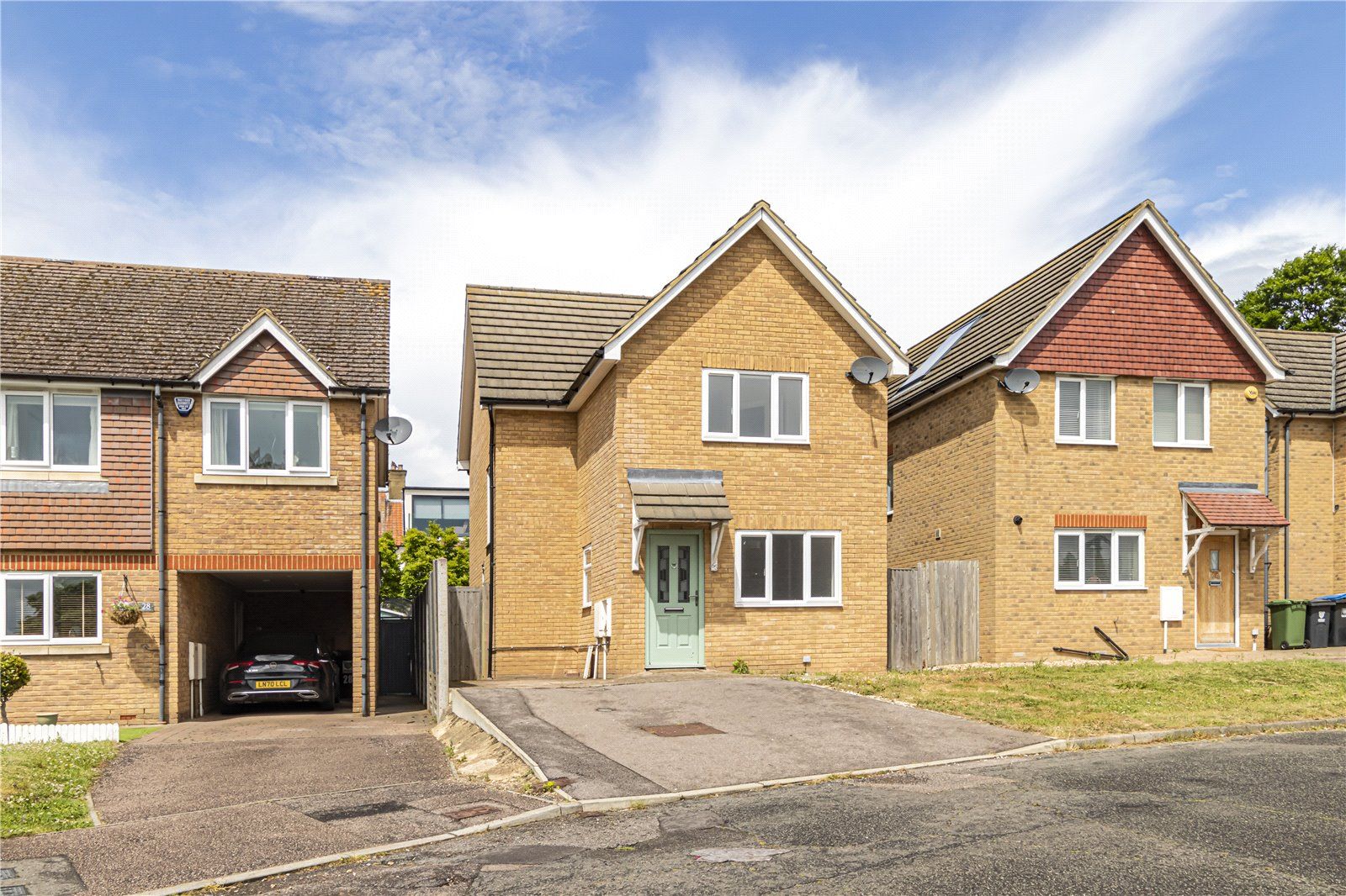 3 bed detached house for sale in Sempill Road, Cornerhall, Hemel