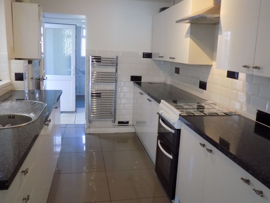 3 bed property to rent in Park Street, Tonna, Neath SA11 Zoopla