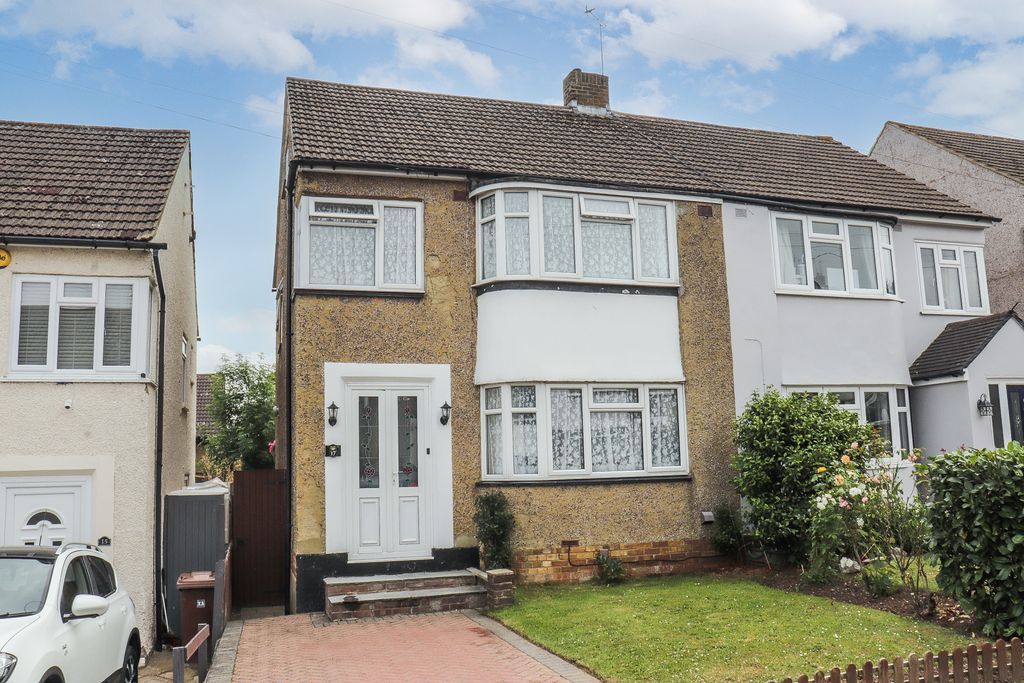 3 bed semidetached house for sale in Cypress Road, Rochester ME2 Zoopla