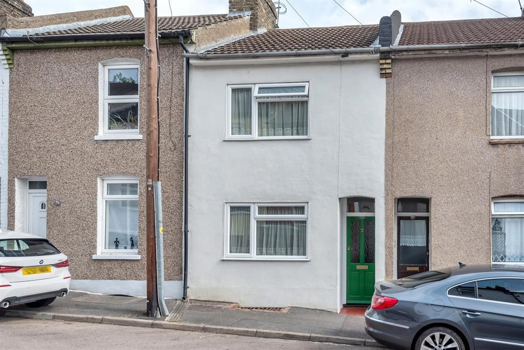 3 bed terraced house for sale in Herbert Road, Chatham ME4 Zoopla