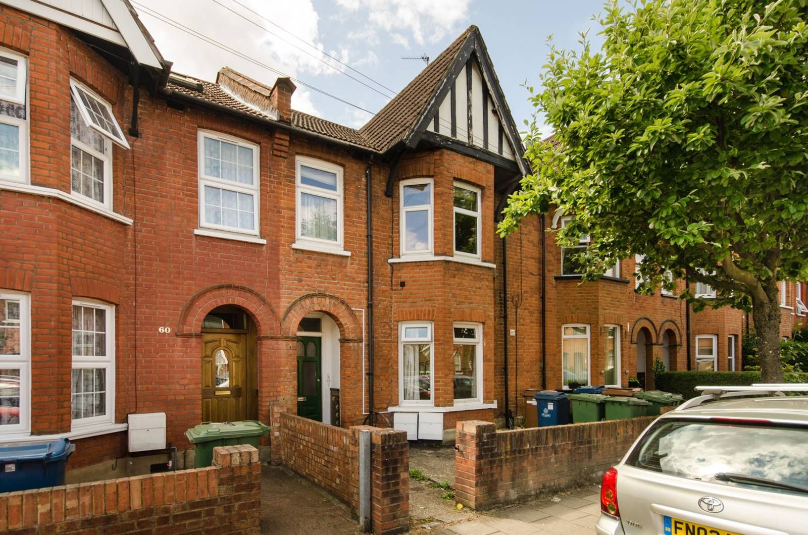 2 bed flat for sale in Rosslyn Crescent, Harrow HA1 Zoopla