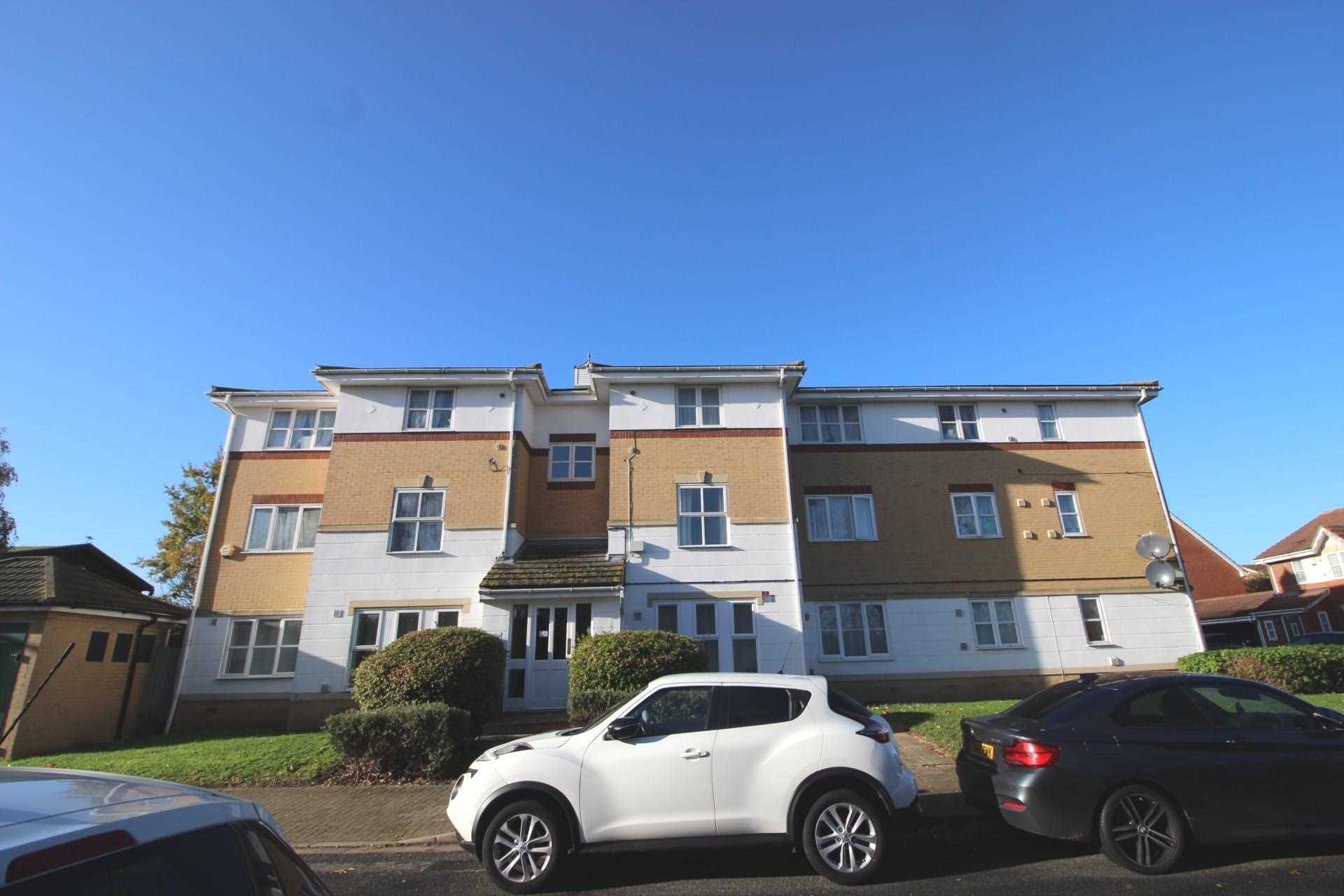 2 bed flat for sale in Birchdene Drive, Thamesmead SE28 Zoopla