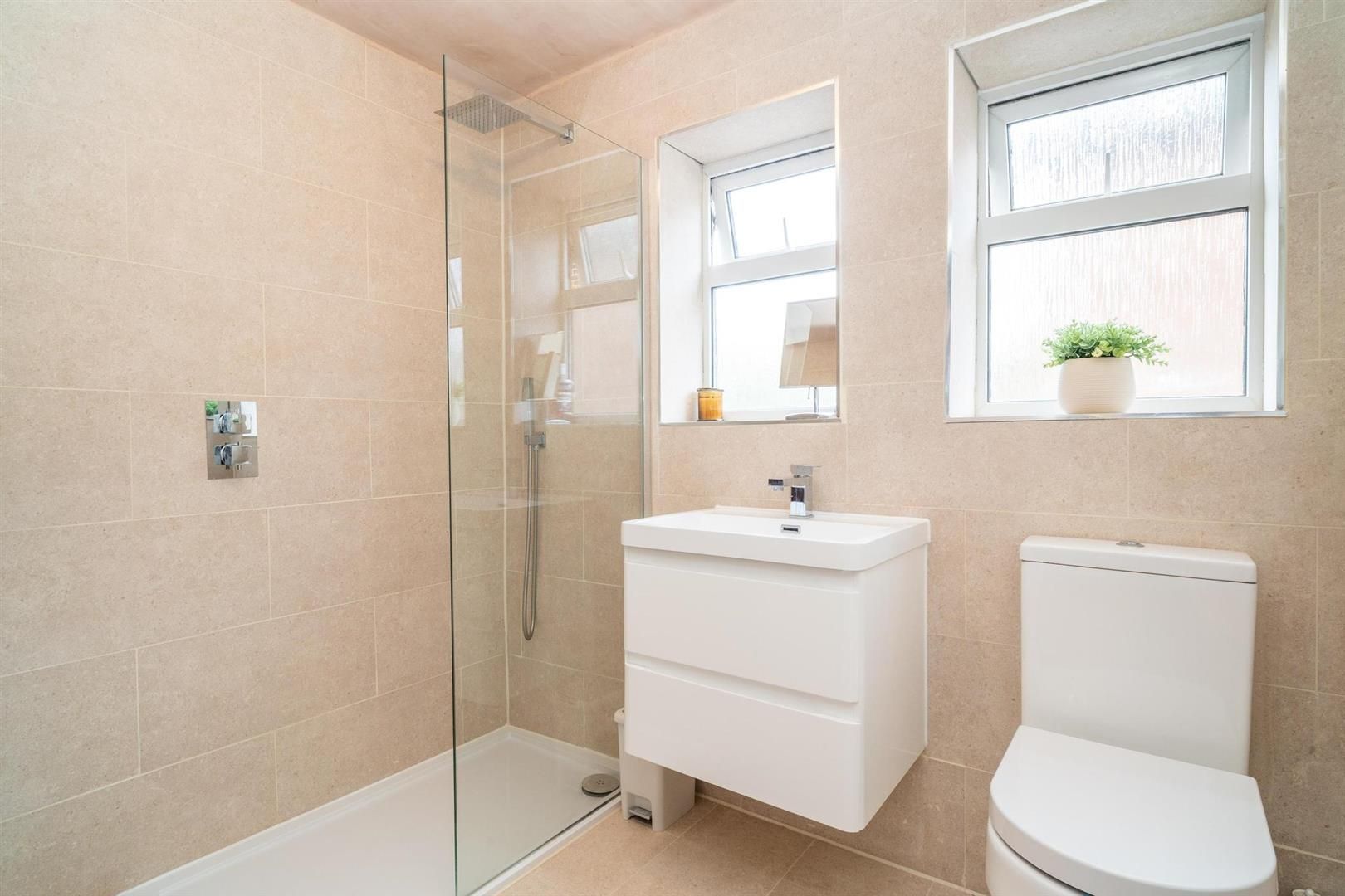3 bed semidetached house for sale in Gateshead Road, Borehamwood WD6 Zoopla