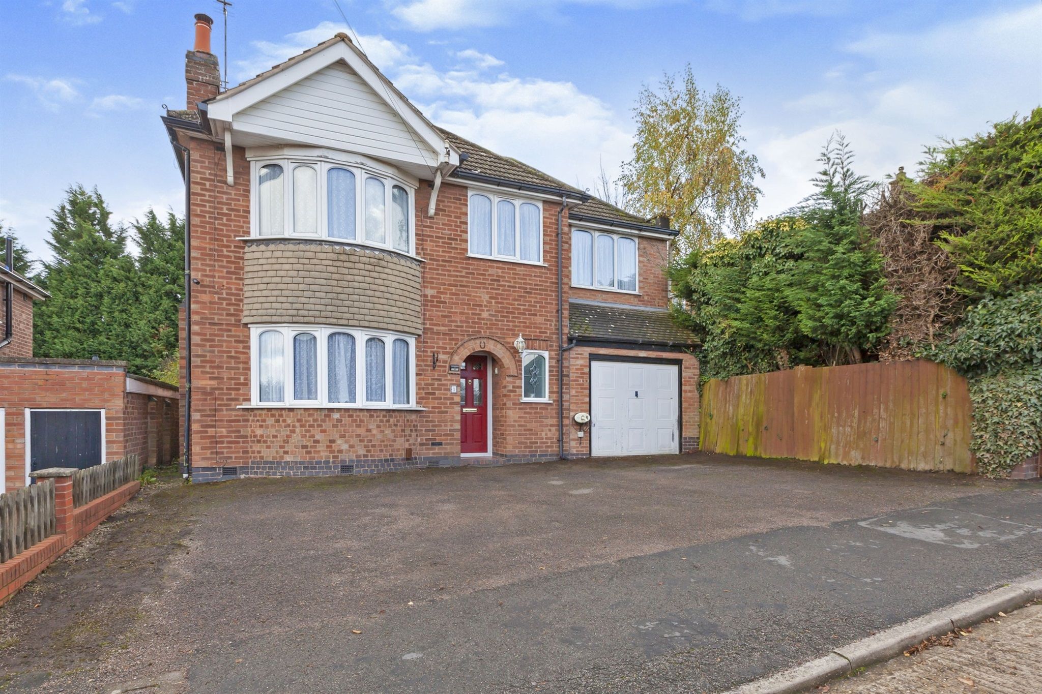 5 bed detached house for sale in Anthony Drive, Thurnby, Leicester LE7