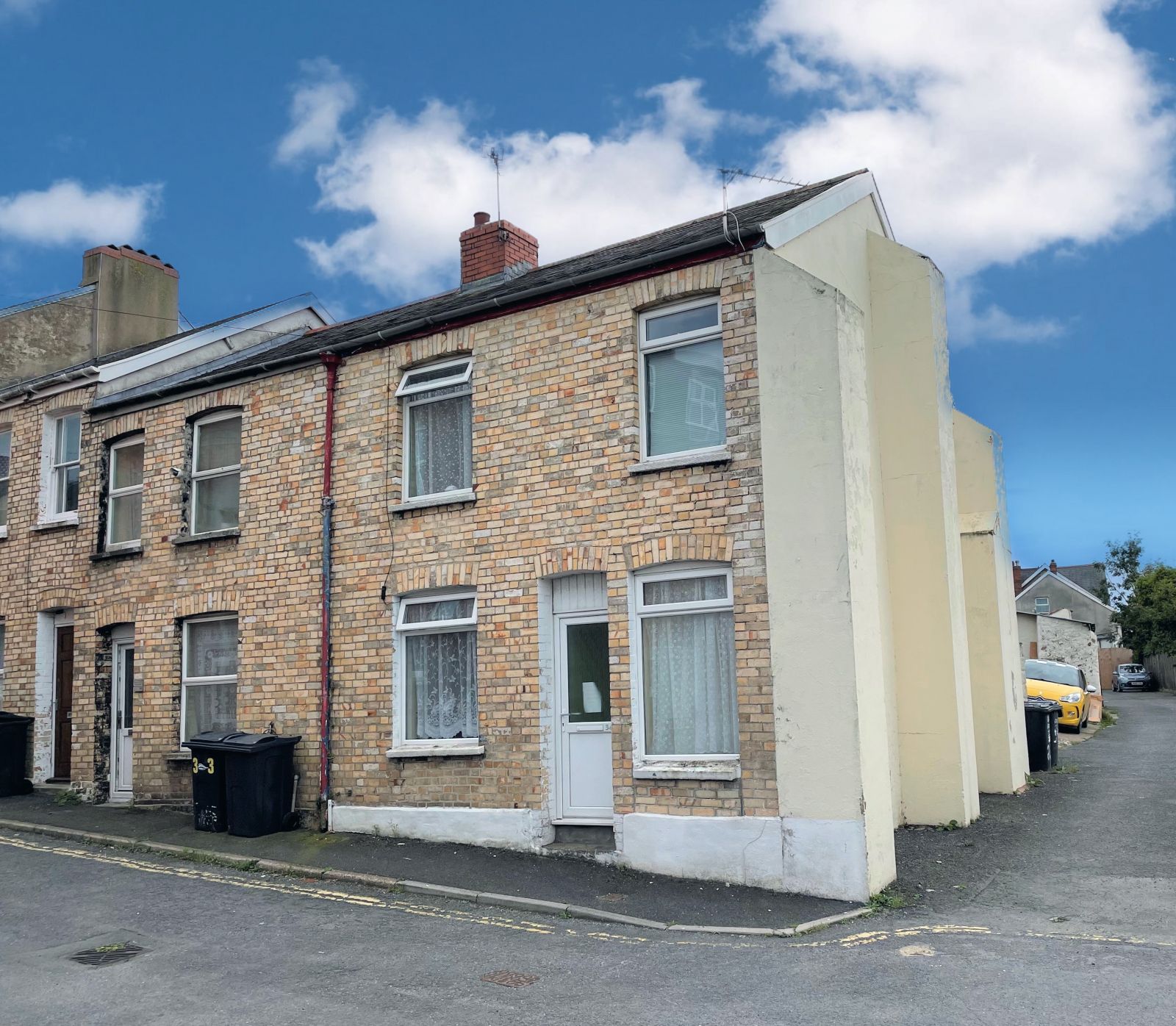 3 bed end terrace house for sale in 34 Azes Lane, Barnstaple, Devon
