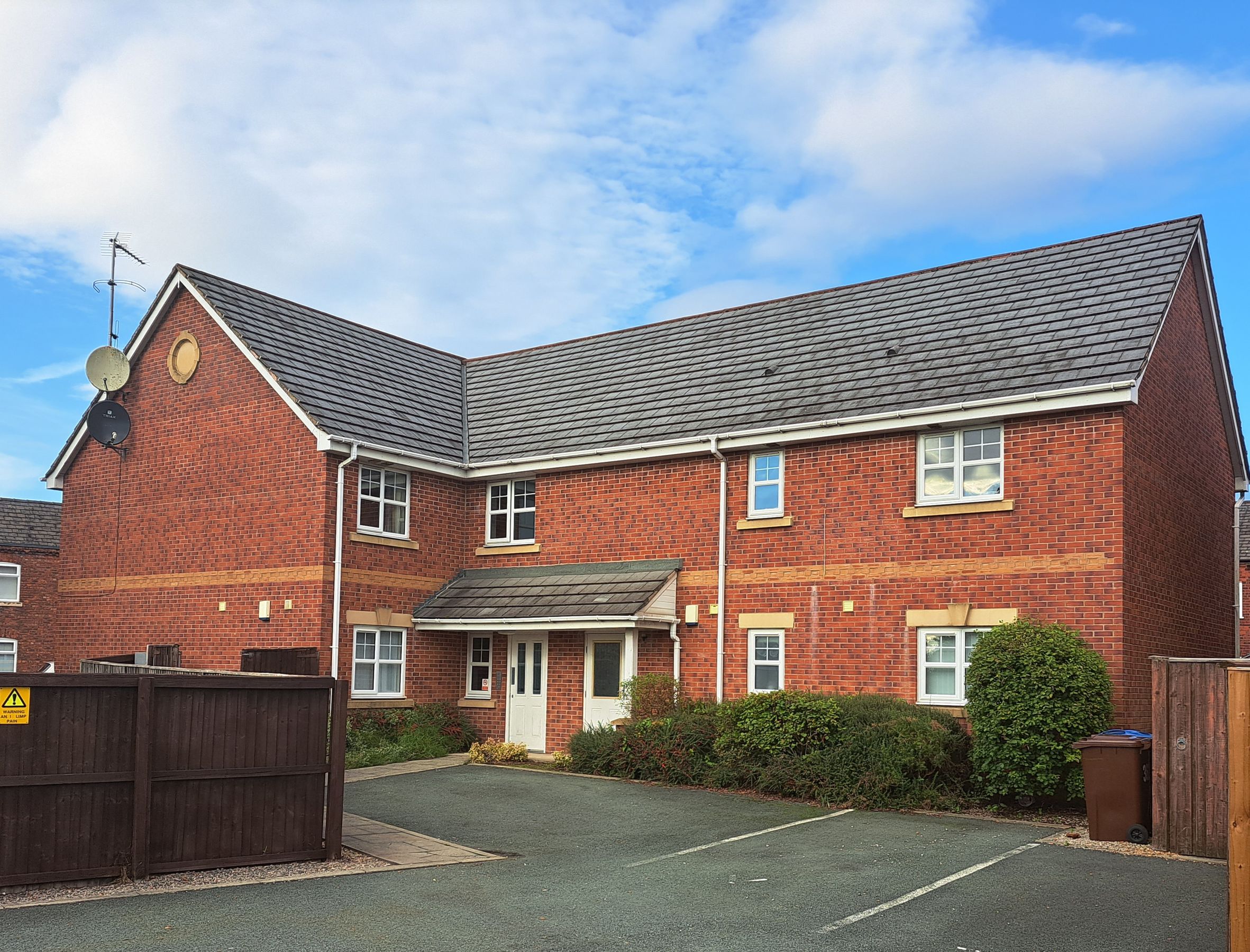 2 bed flat for sale in Leigh Road, Hindley Green WN2 Zoopla