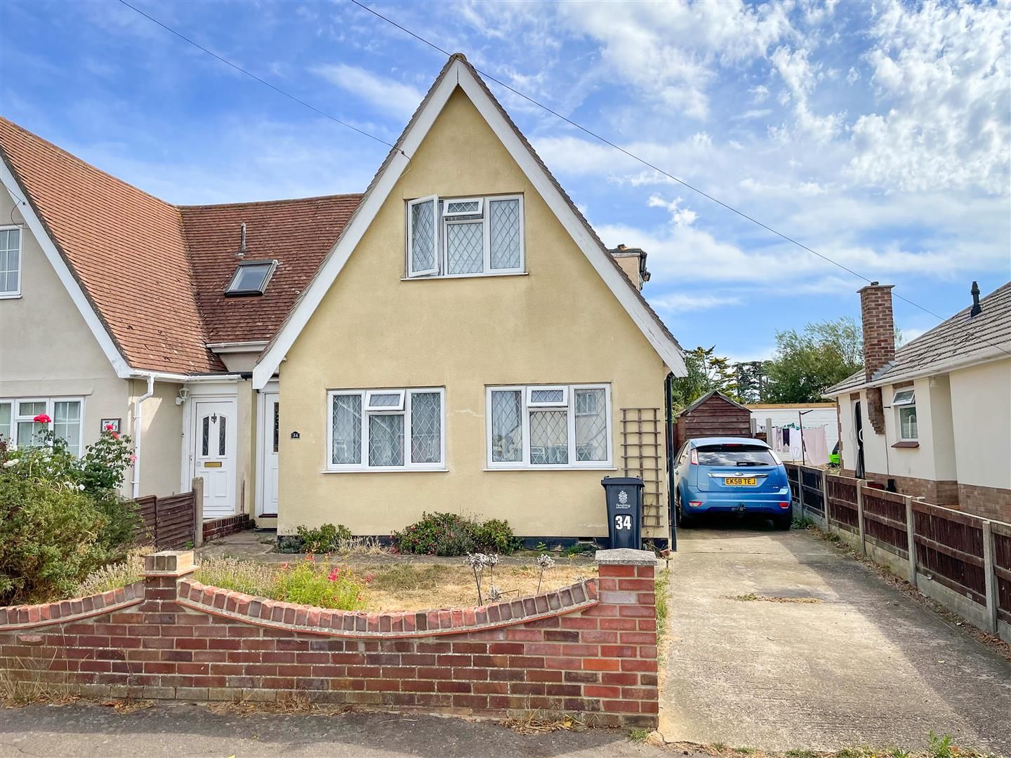 3 bed property for sale in Park Square West, Jaywick, ClactonOnSea