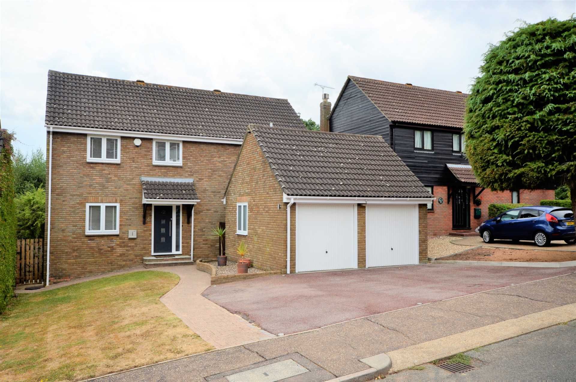 4 bed detached house for sale in Mountview, Billericay CM11 Zoopla
