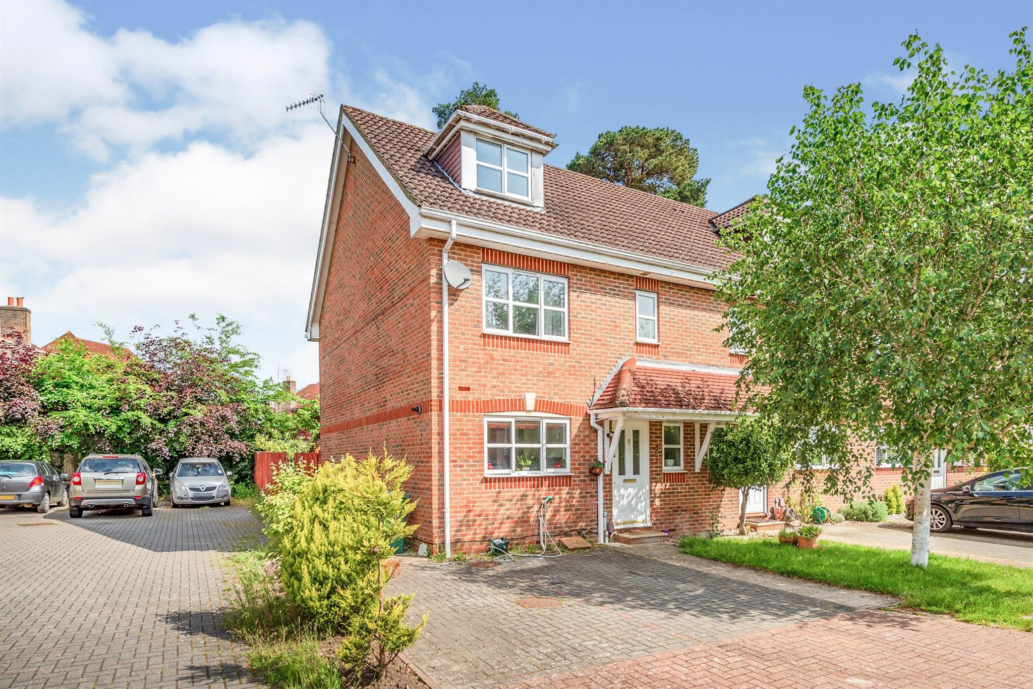 Spruce Close, Redhill RH1  